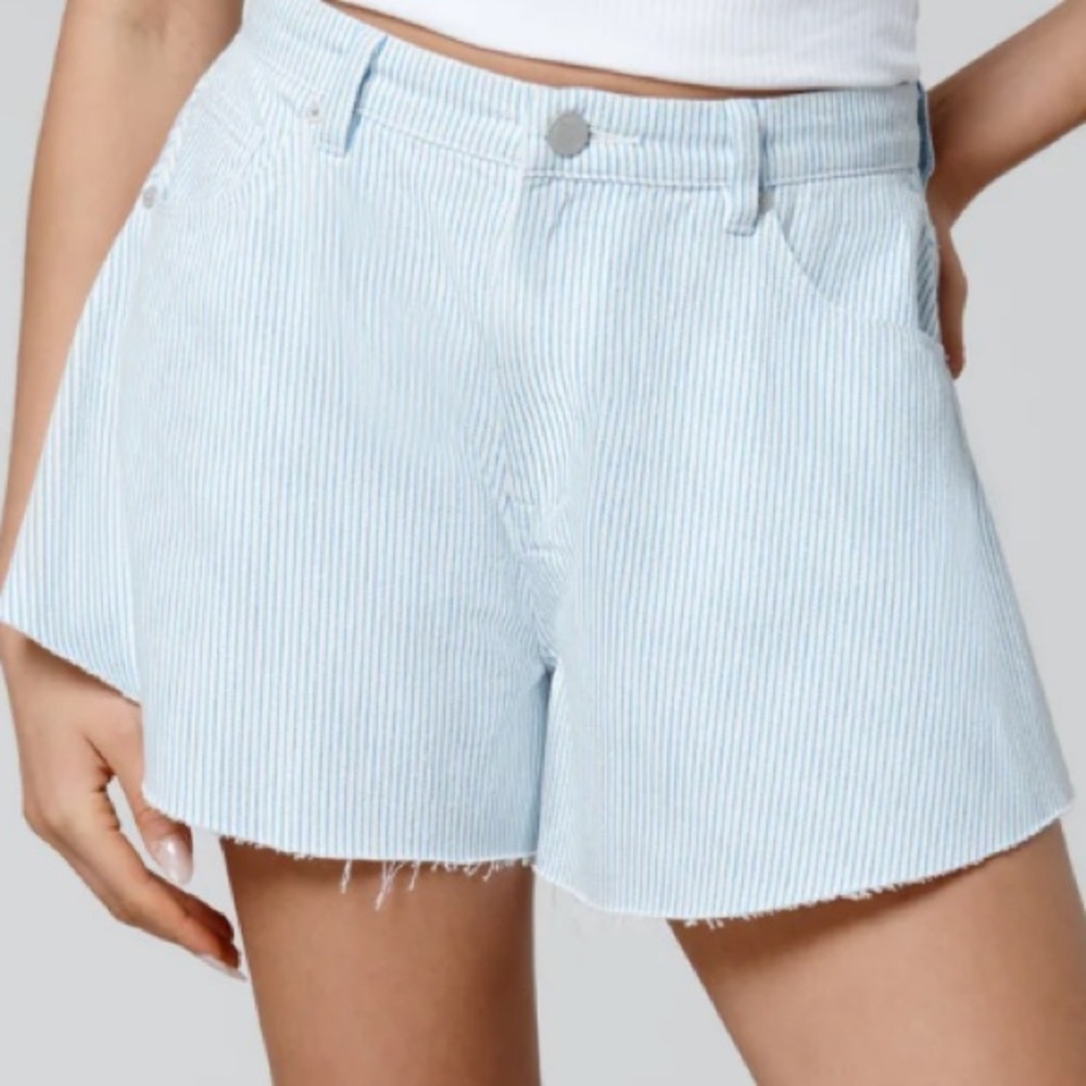 BLANKNYC NWT Keeps Cool Railroad Stripe‎ Blue Shorts Size 27